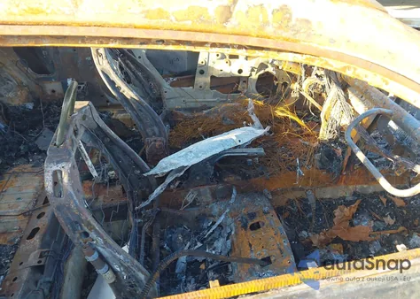 2013 Chevrolet Camaro 2Ls z USA, uszkodzony, nr VIN 2G1FA1E39D9106743